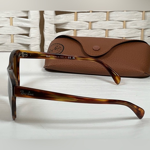 Ray Ban Laramie Sunglasses Polished Striped Havana- B-15 Brown RB2201 - Picture 4 of 10